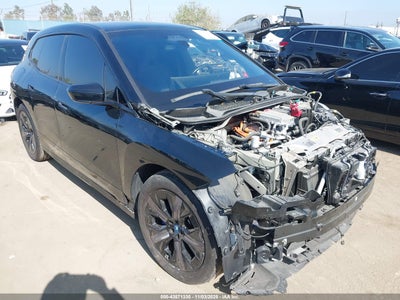 BMW IX 2024