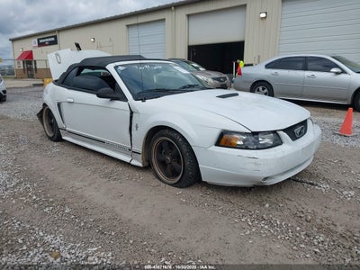 FORD MUSTANG 2001