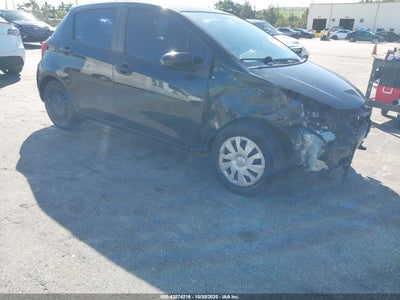TOYOTA YARIS 2015