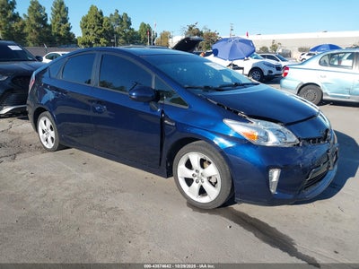 TOYOTA PRIUS 2012