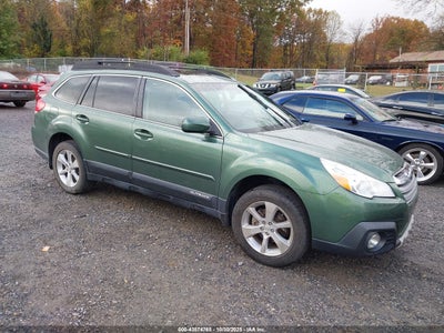 SUBARU OUTBACK 2014