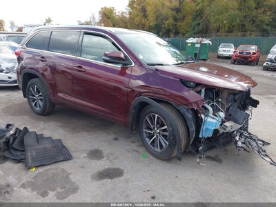 TOYOTA HIGHLANDER 2017