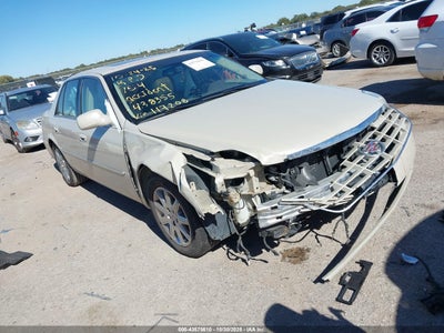 CADILLAC DTS 2011