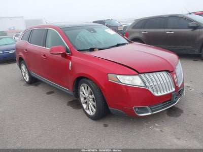 LINCOLN MKT 2011