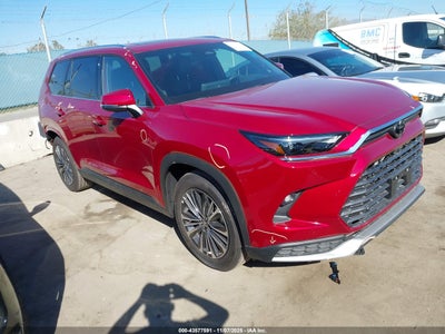 TOYOTA GRAND HIGHLANDER 2025