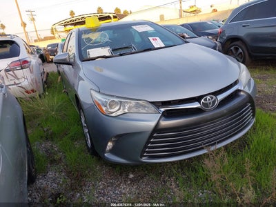 TOYOTA CAMRY 2016