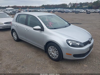 VOLKSWAGEN GOLF 2011