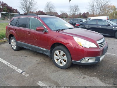 SUBARU OUTBACK 2011