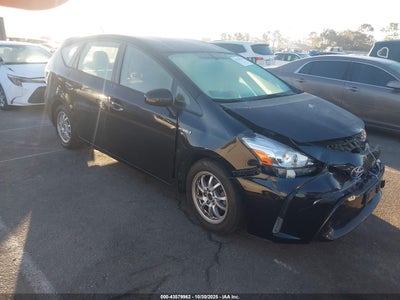 TOYOTA PRIUS V 2015
