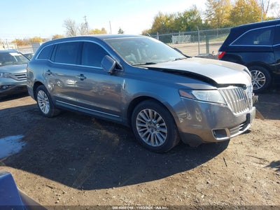 LINCOLN MKT 2010