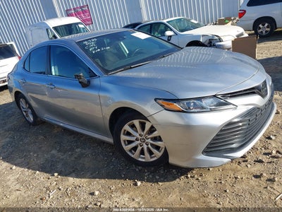 TOYOTA CAMRY 2019