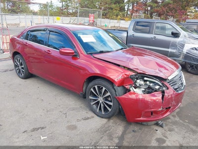 CHRYSLER 200 2013