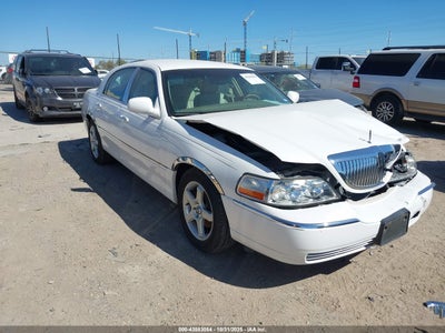 LINCOLN TOWN CAR 2005