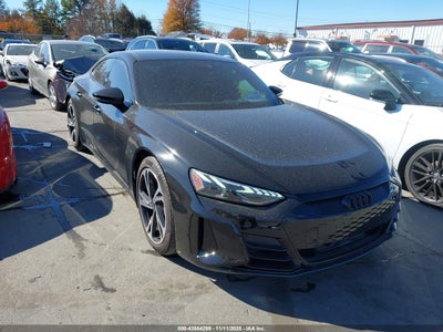 AUDI E-TRON GT 2023