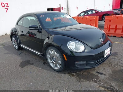 VOLKSWAGEN BEETLE 2012