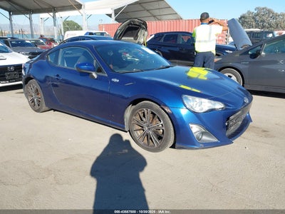 SCION FR-S 2015