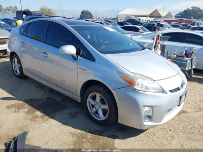 TOYOTA PRIUS 2011