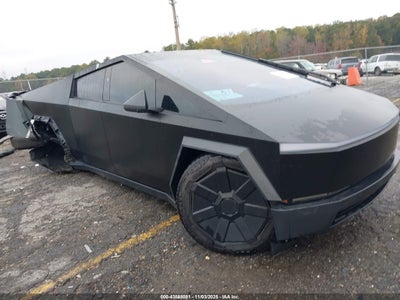 TESLA CYBERTRUCK 2024