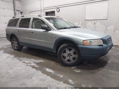 VOLVO XC70 2005