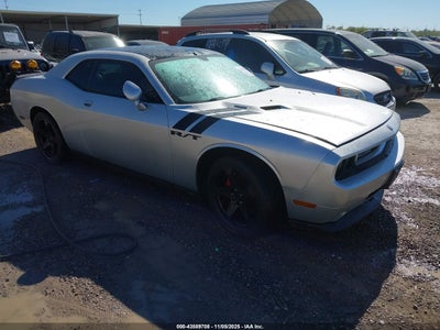DODGE CHALLENGER 2010
