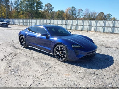 PORSCHE TAYCAN 2022