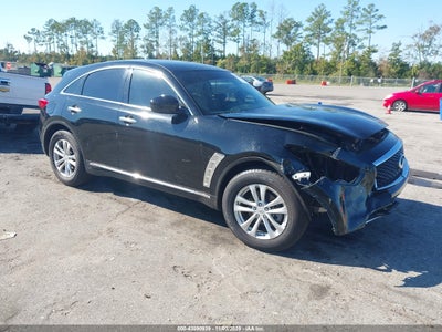 INFINITI QX70 2017