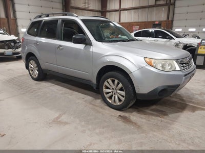 SUBARU FORESTER 2012