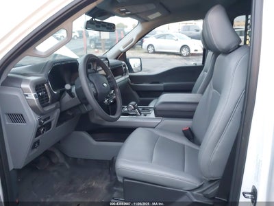 FORD F-150 LIGHTNING 2024