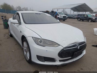 TESLA MODEL S 2015