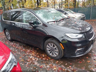 CHRYSLER PACIFICA HYBRID 2024