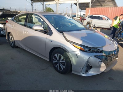TOYOTA PRIUS PRIME 2017
