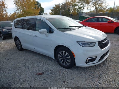 CHRYSLER PACIFICA HYBRID 2022