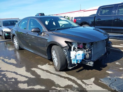 TOYOTA CAMRY HYBRID 2019