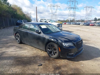 CHRYSLER 300 2020