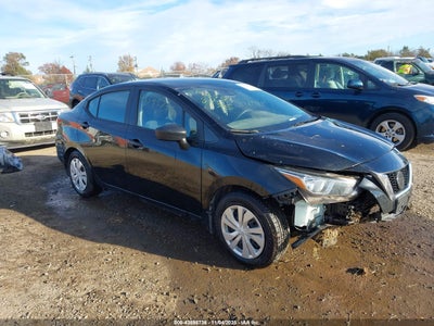 NISSAN VERSA 2020