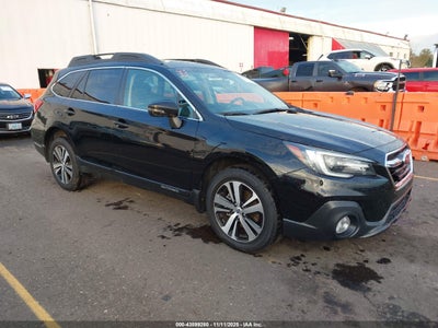 SUBARU OUTBACK 2018