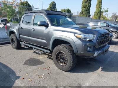 TOYOTA TACOMA 2017