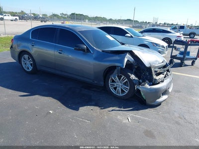 INFINITI G37 2013