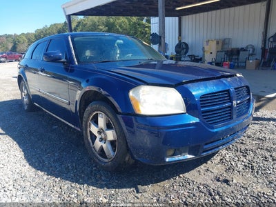 DODGE MAGNUM 2005