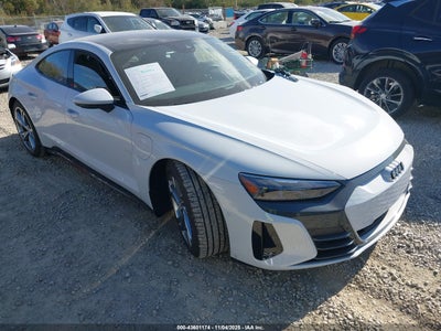 AUDI E-TRON GT 2024