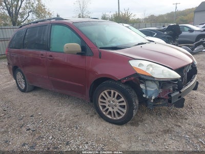 TOYOTA SIENNA 2008