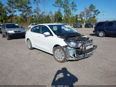 KIA RIO 2021