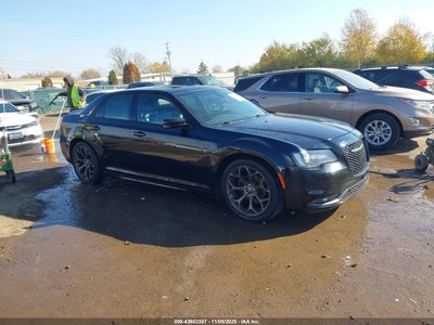 CHRYSLER 300 2016
