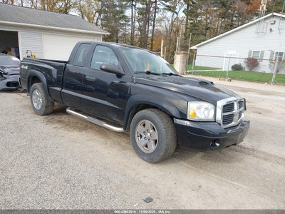 DODGE DAKOTA 2006