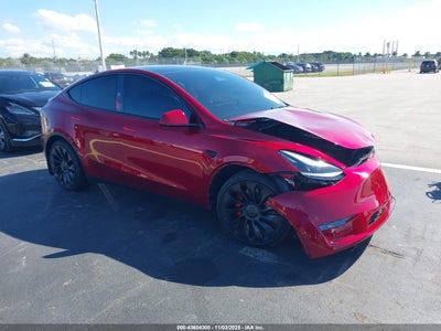TESLA MODEL Y 2025