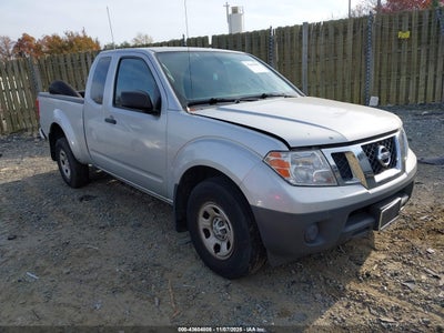 NISSAN FRONTIER 2017