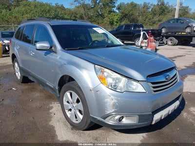 SUBARU OUTBACK 2012