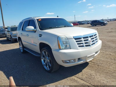 CADILLAC ESCALADE 2013