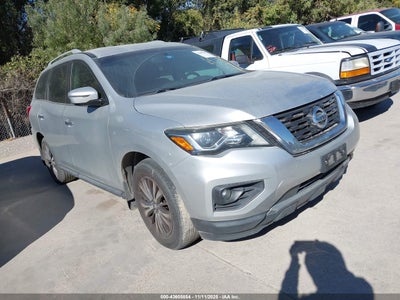 NISSAN PATHFINDER 2017