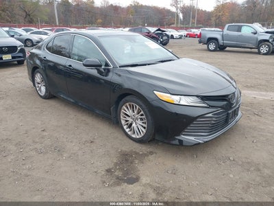 TOYOTA CAMRY 2019